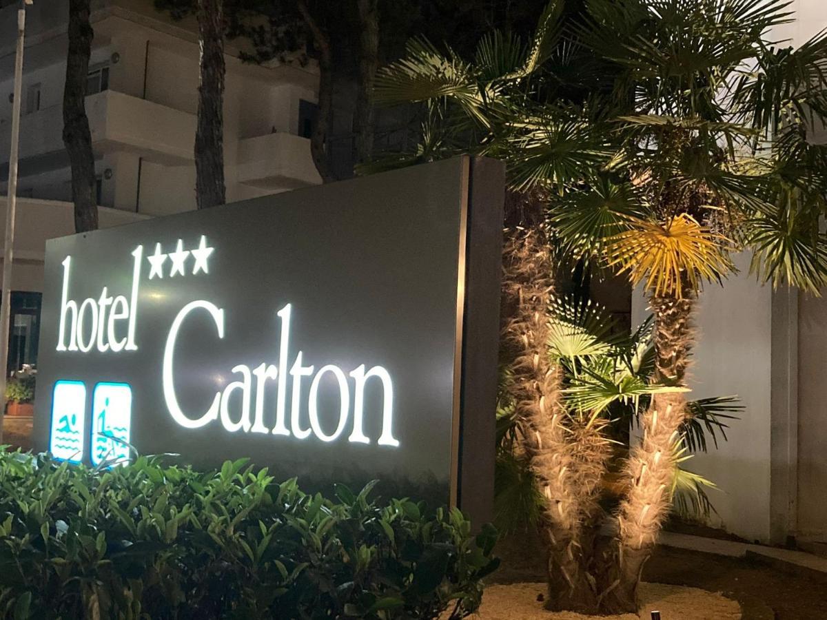 Hotel Carlton Lignano Sabbiadoro Exteriör bild